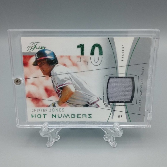 Chipper Jones Atlanta Braves Game Worn Jersey Card - Fleer 2004 -  #HN-CJ - Picture 1 of 2